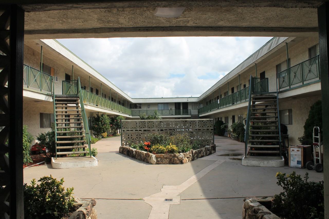 6616 Walker Ave - Photo 2 of 2