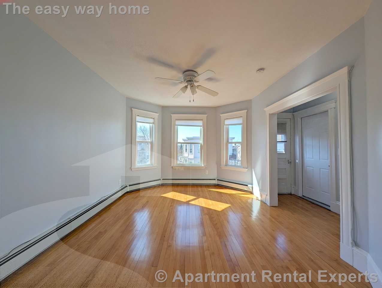 9 New Hampshire Ave #3 - Photo 3 of 18