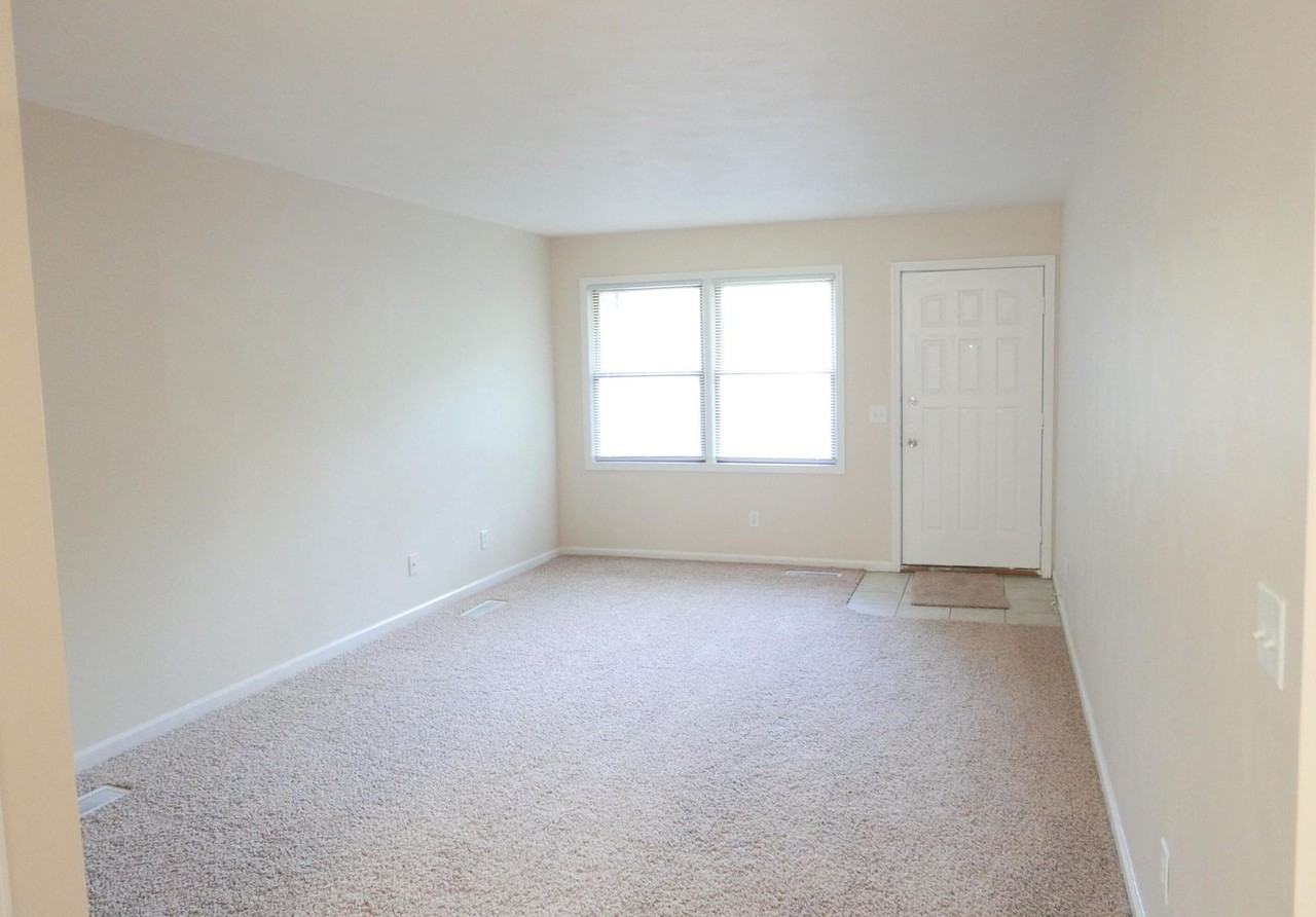 Huntington ave 1430-32 - Photo 2 of 12