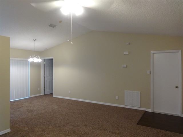 2028 Lansing St - Photo 2 of 13