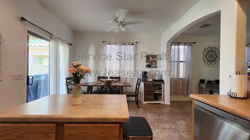 44152 W Cydnee Dr - Photo 6 of 19