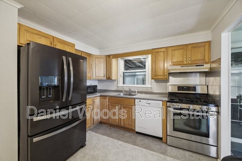 49 Story Rd - Photo 6 of 16