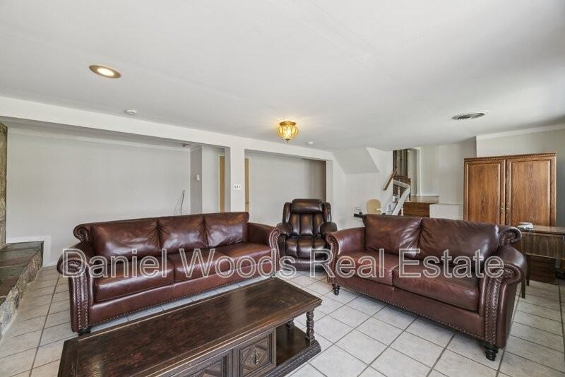 49 Story Rd - Photo 2 of 16