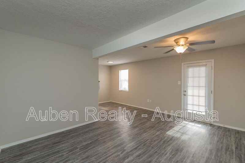 2575 1/2 #2575-1-2A - Photo 2 of 10