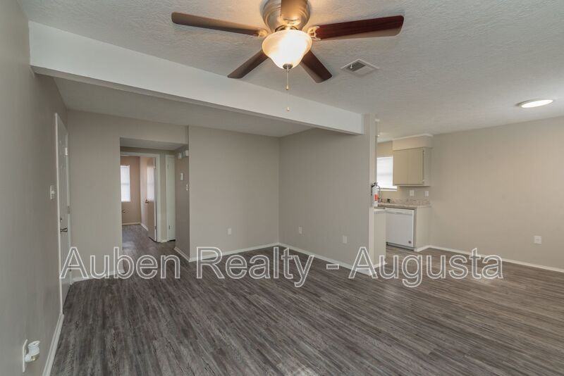 2575 1/2 #2575-1-2A - Photo 3 of 10