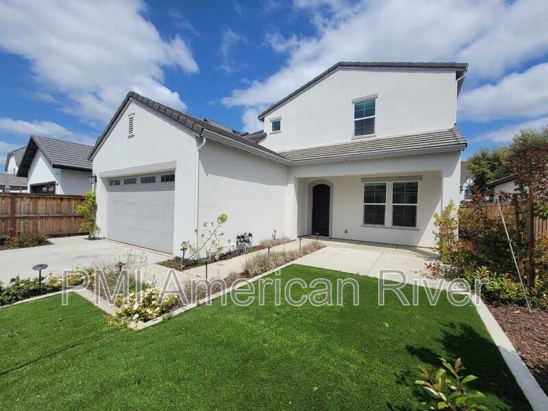 3190 Crocker Dr - Photo 3 of 29