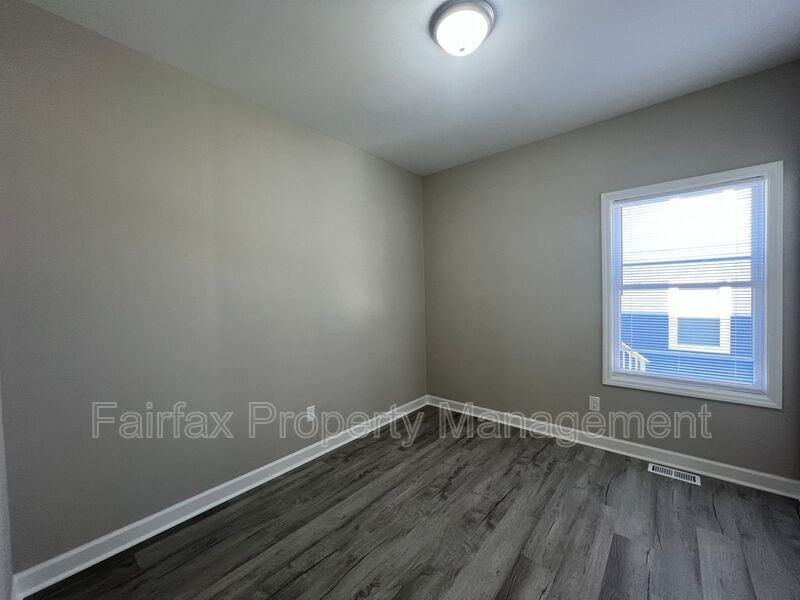 2313 Owen St #A - Photo 6 of 12