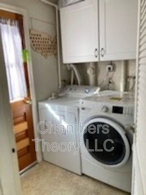 3829 Ingalls Ave - Photo 3 of 11