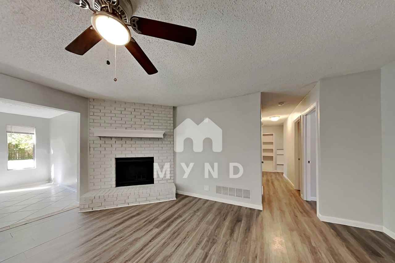 5213 Wendel Dr - Photo 3 of 20