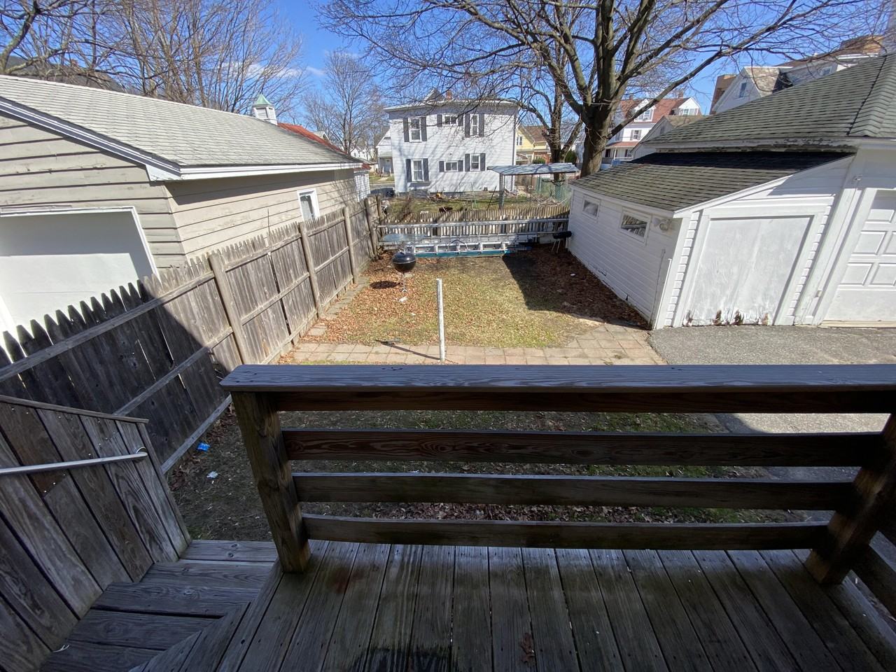 124 3rd St #1R - Photo 4 of 5