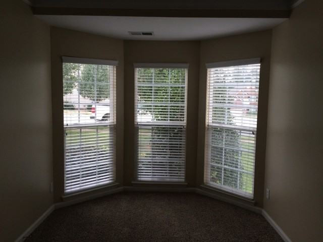 10303 Kirkmont Dr - Photo 3 of 10