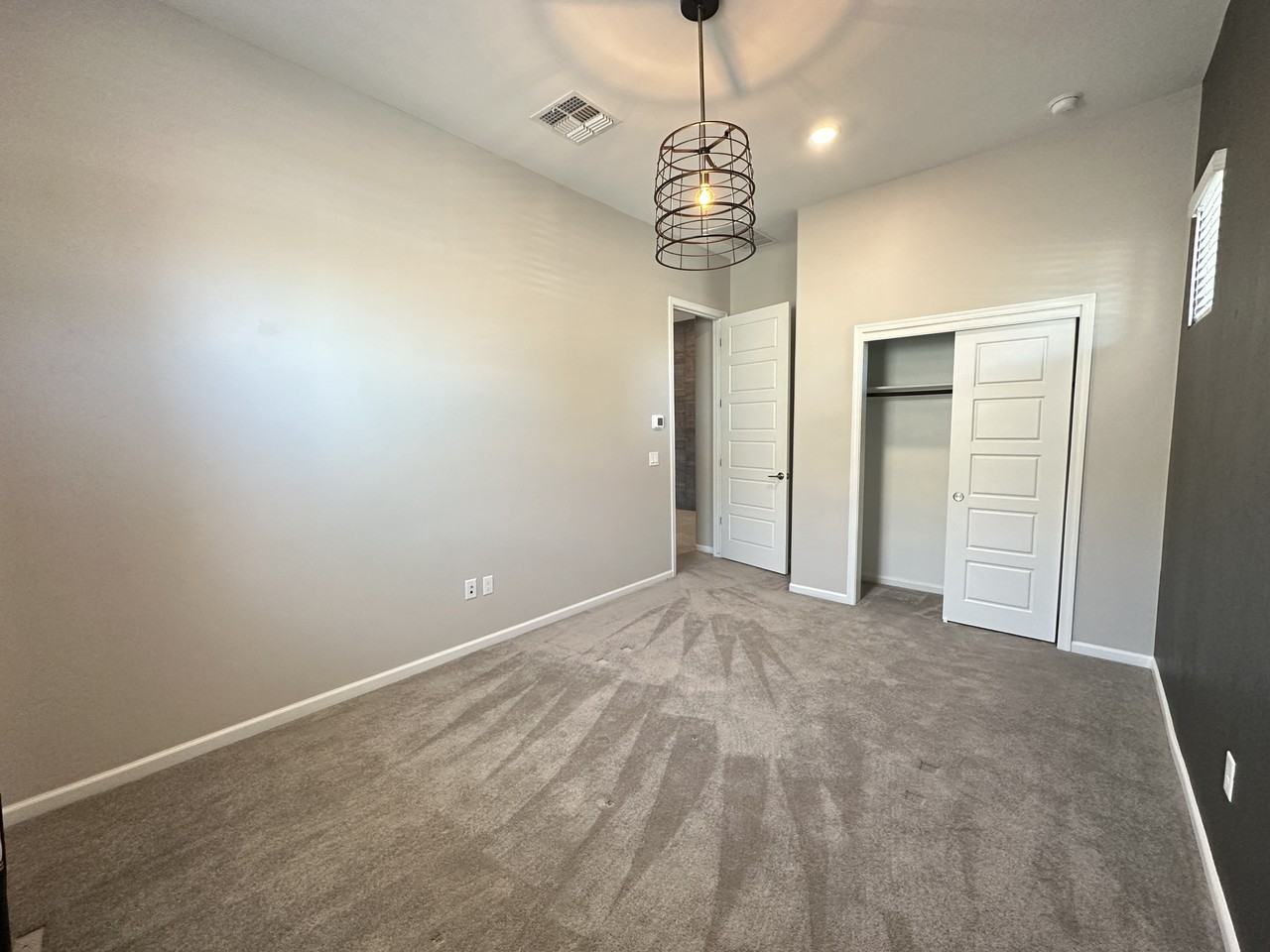 12474 N Appling Ave - Photo 5 of 39