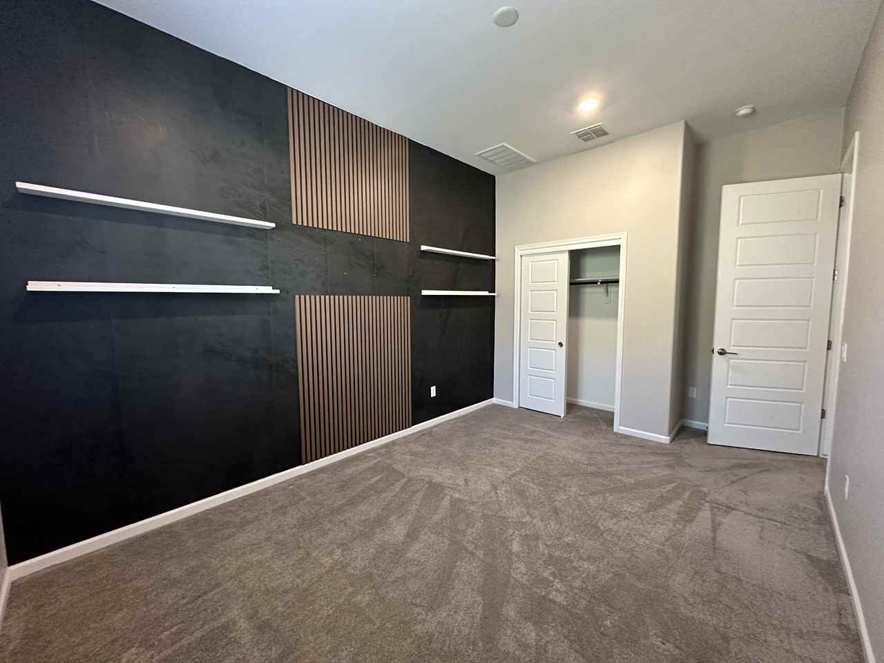 12474 N Appling Ave - Photo 7 of 39