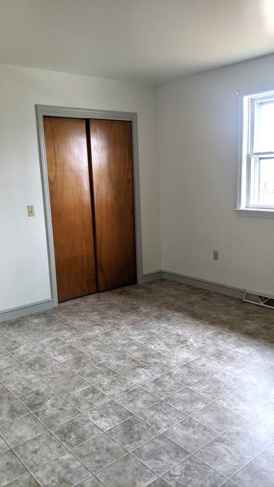 594 Truce Road - Photo 7 of 30