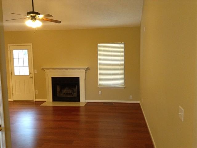 1504 Mt Mitchell Ct - Photo 3 of 8