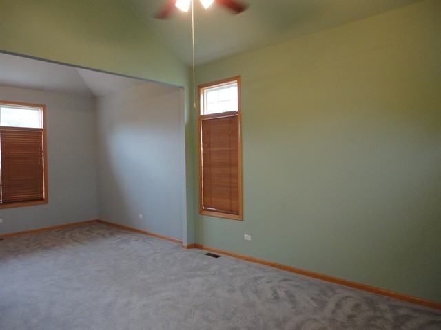 2204 Irvine Ln - Photo 3 of 22