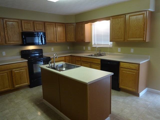 2081 Ravine PI - Photo 3 of 17