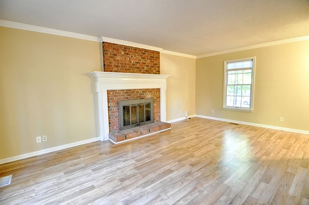 2 Steeple Chase Ct - Photo 3 of 17