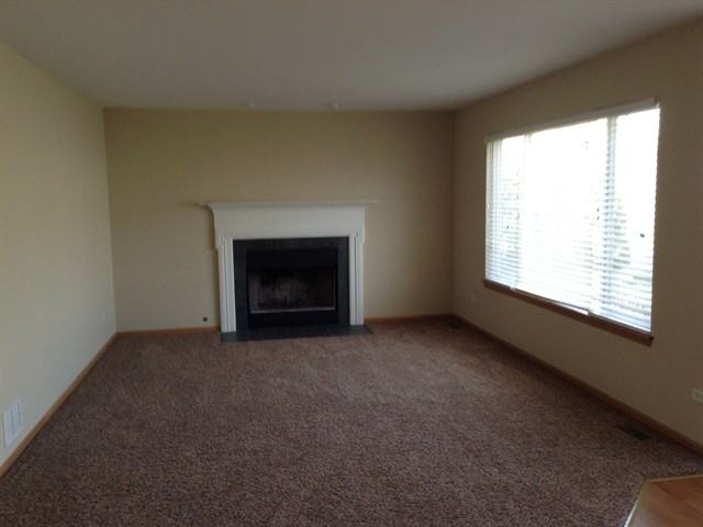 39234 N Ogden Ln - Photo 3 of 19