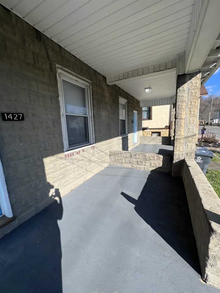 1427 Sabraton Ave #1 - Photo 2 of 28