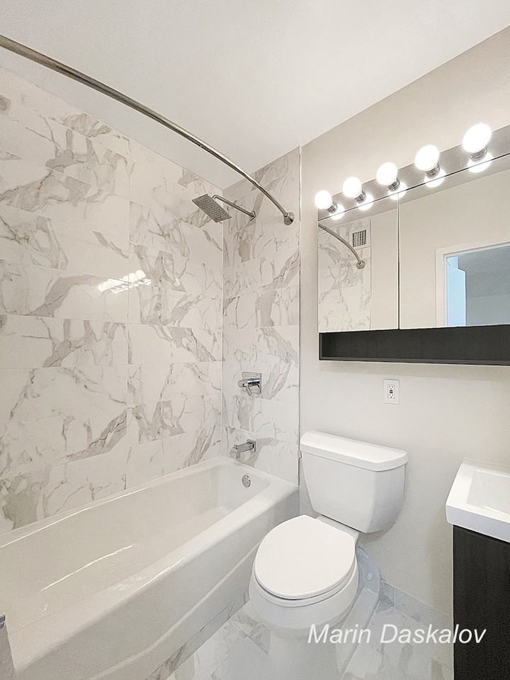 West 53rd Street #304B - Photo 7 of 11