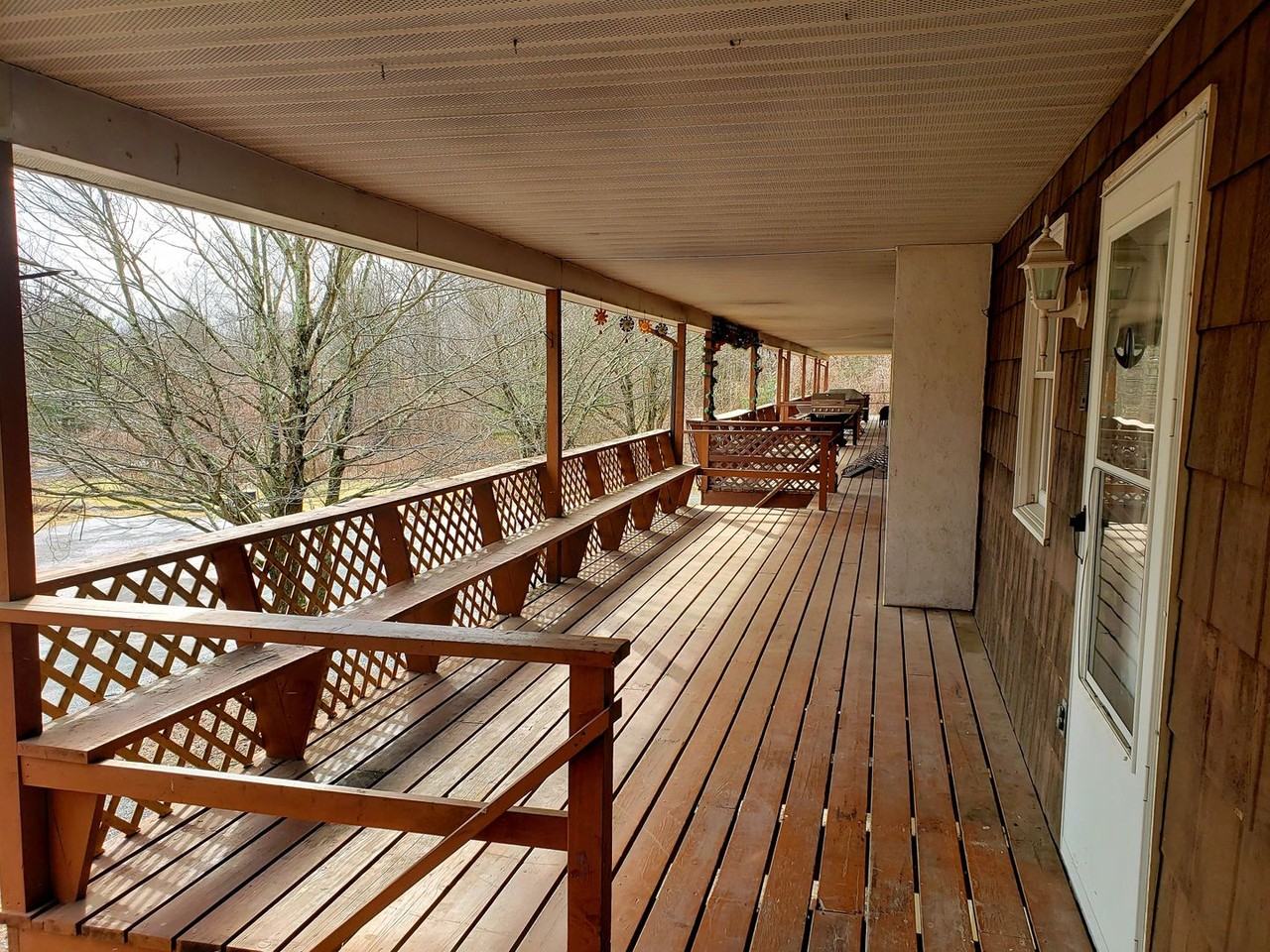 183 Munch Drive - Photo 2 of 10