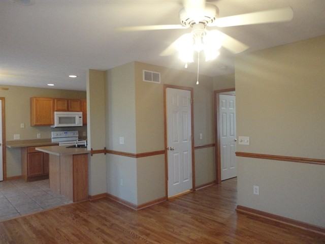 6514 Jr Ct - Photo 3 of 11