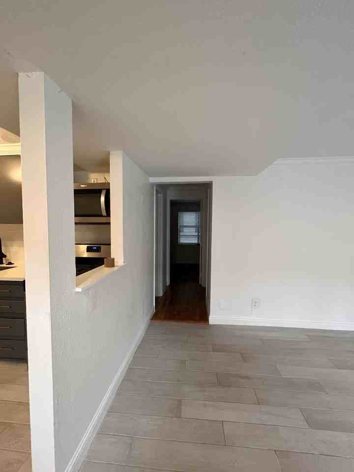 Dream Montrose - Photo 6 of 22