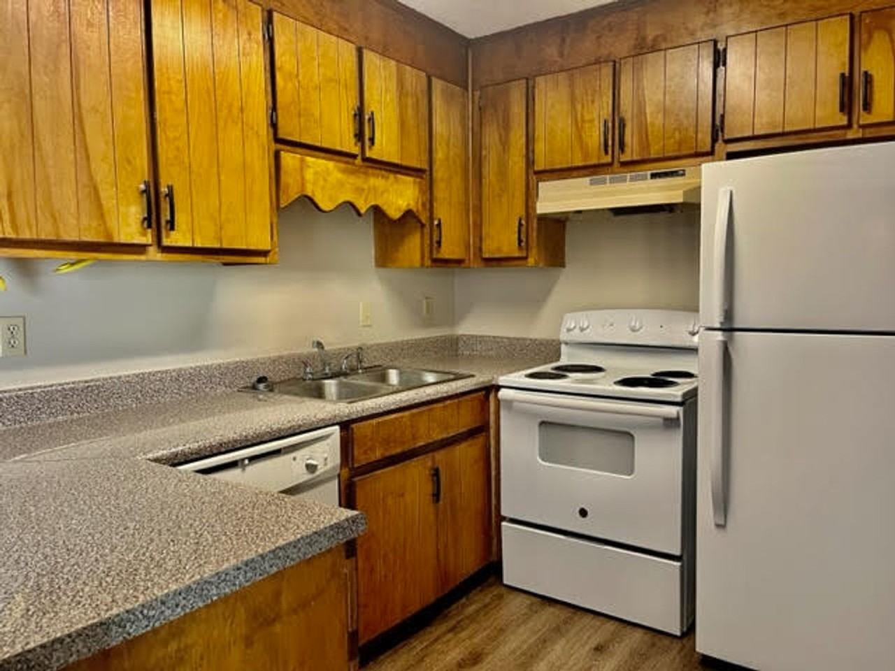 38 Conifer - Photo 2 of 4