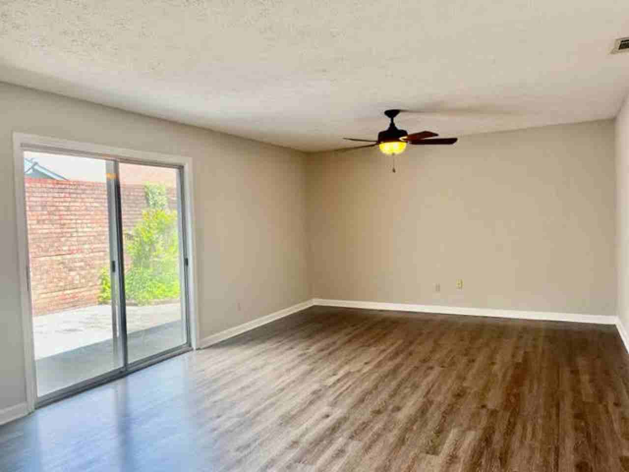 38 Conifer - Photo 3 of 4