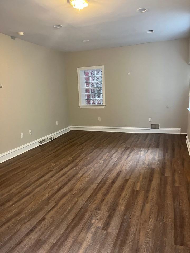 2128 Carey Way - Photo 5 of 18