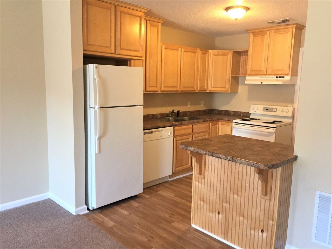 1807 Chandler Rd - Photo 5 of 12