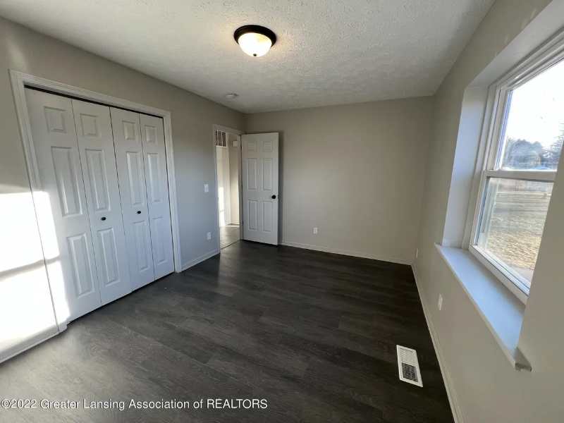 4701 Richmond St - Photo 2 of 14