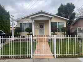 featured image of 520 W 91st St