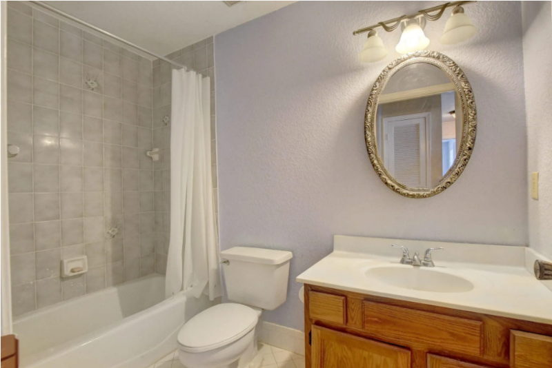 1457 Sw 25th Pl #D - Photo 2 of 11
