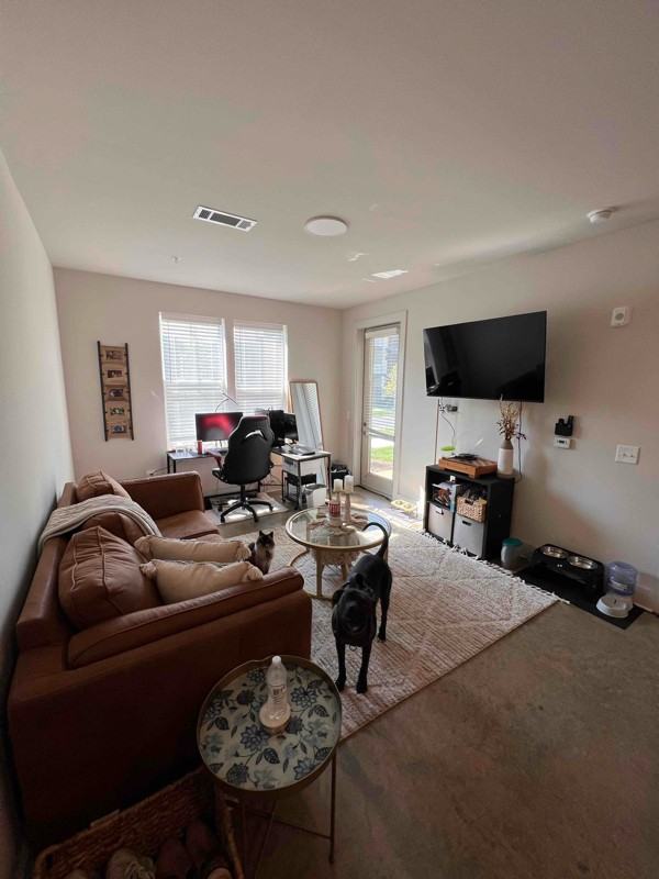 2423 N Pine St - Photo 3 of 12