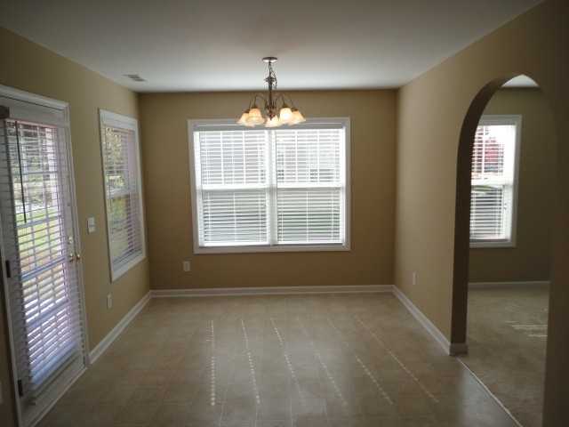 714 Blue Lake Dr - Photo 2 of 18