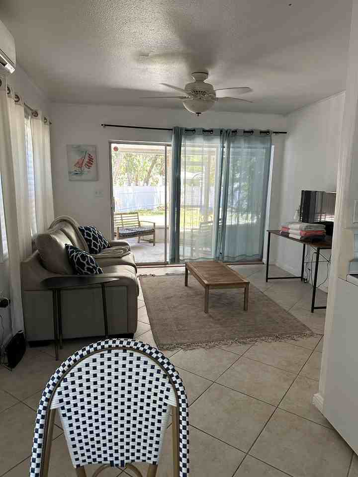 162 Garden Ln - Photo 3 of 22