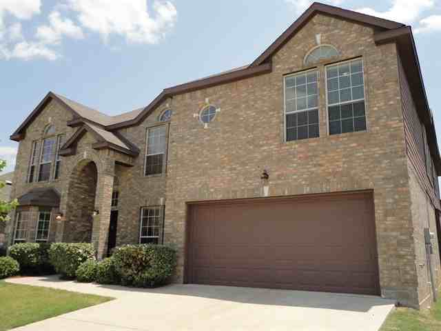 4745 Poplar Ridge Dr - Photo 2 of 28