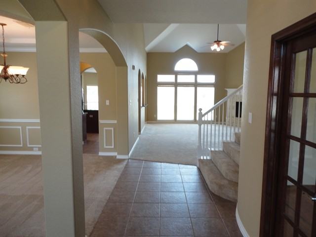 4745 Poplar Ridge Dr - Photo 3 of 28
