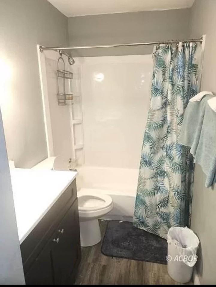 820 Poplar St #NA - Photo 2 of 4