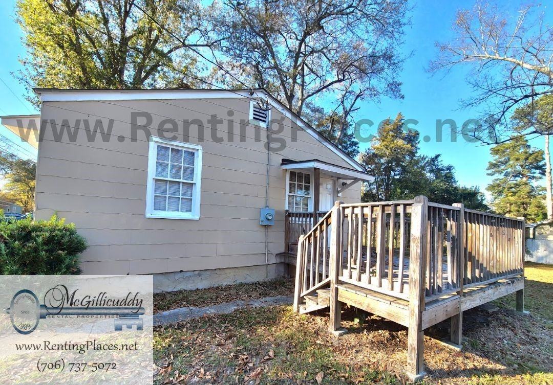 1212 Holden Dr #NA - Photo 2 of 9