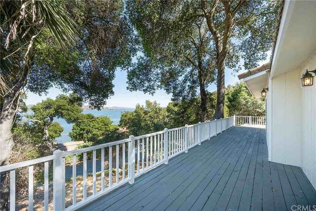 3015 S Lake Dr #NA - Photo 2 of 17