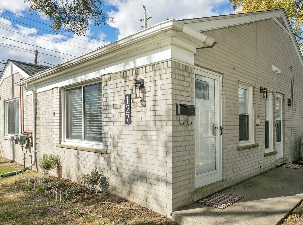 127 E Hazelhurst St #127 - Photo 2 of 25