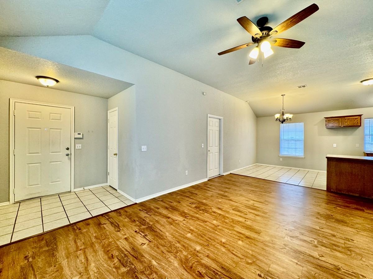 633 Nw 121st St #1 - Photo 3 of 23