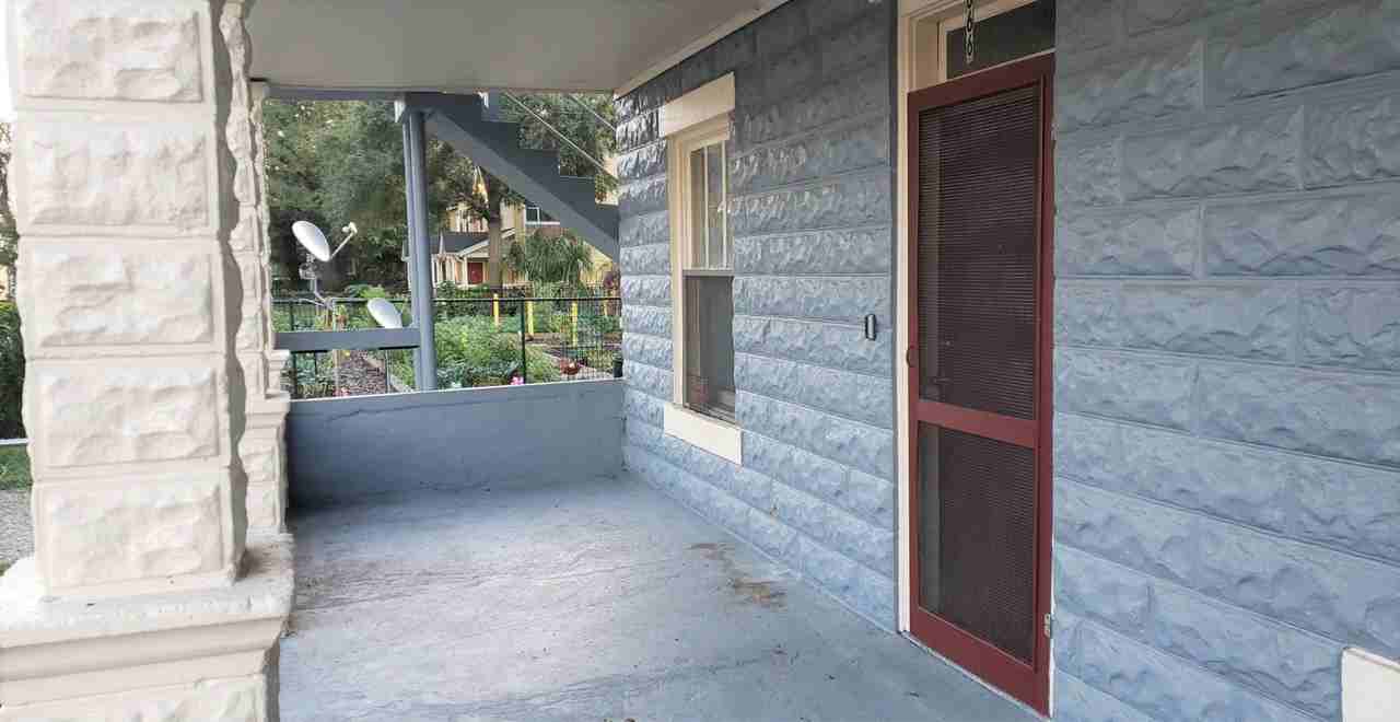 666 West Robinson Street #666 - Photo 2 of 12