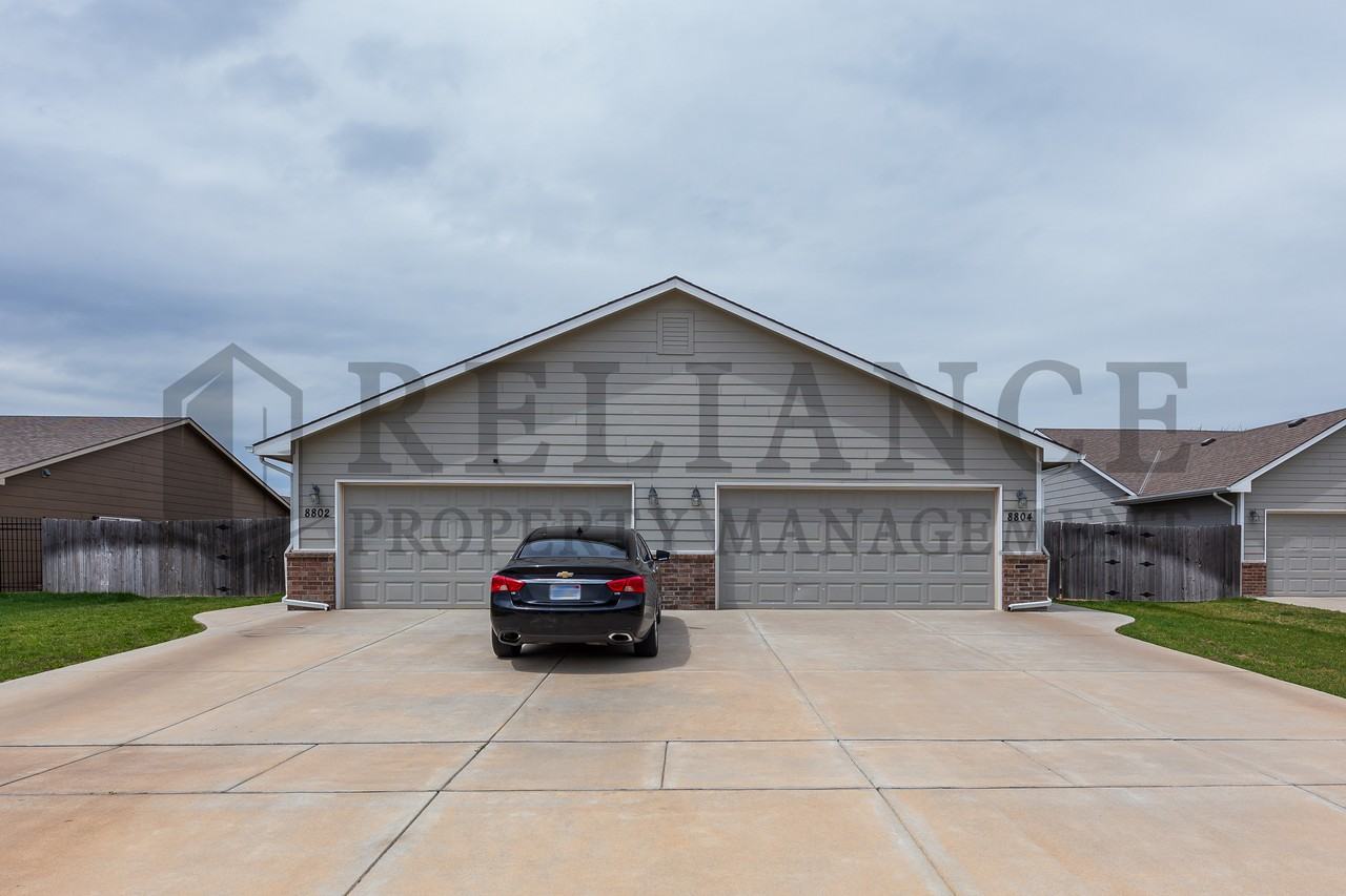 8804 E Chris Ct #1 - Photo 2 of 19