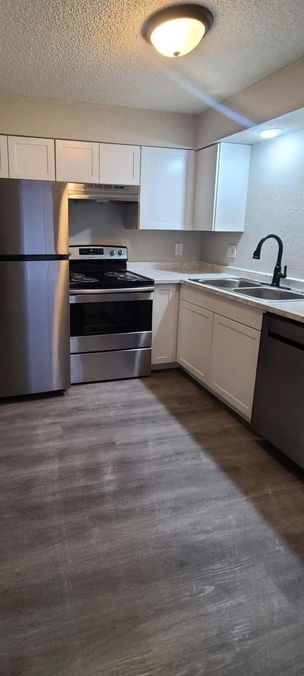 Puckett Pointe - Photo 4 of 16