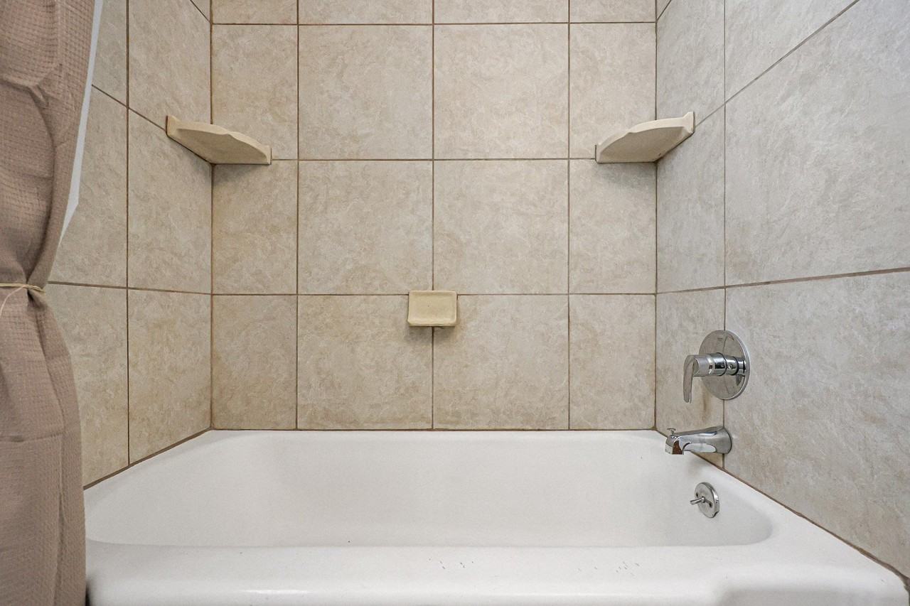 N Miller St - Photo 4 of 17