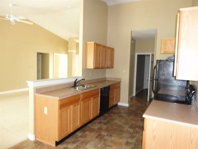 6745 Shanghai Cir - Photo 3 of 10